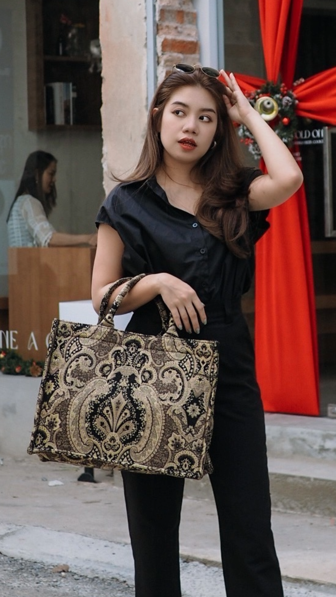 Premium Bold Gold and Black
