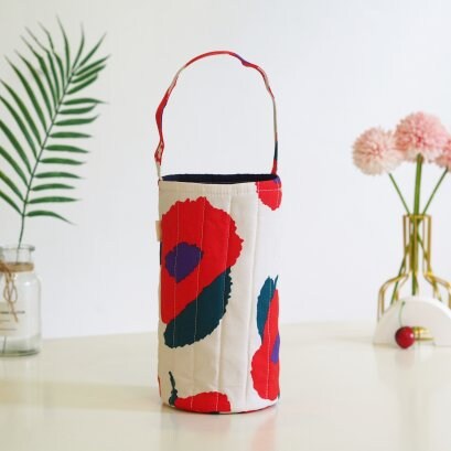 Handmade Reusable Drink or Water Bottle - Wine Bottle Carrier or Gift Bag in Bold Red and Blue Flower on White Pattern